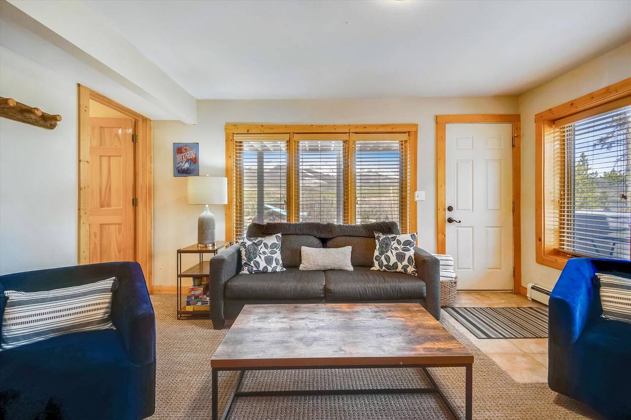 Living Area - Powder Moose Villa - Breckenridge Vacation Rental Living Area - Powder Moose Villa - Breckenridge Vacation Rental