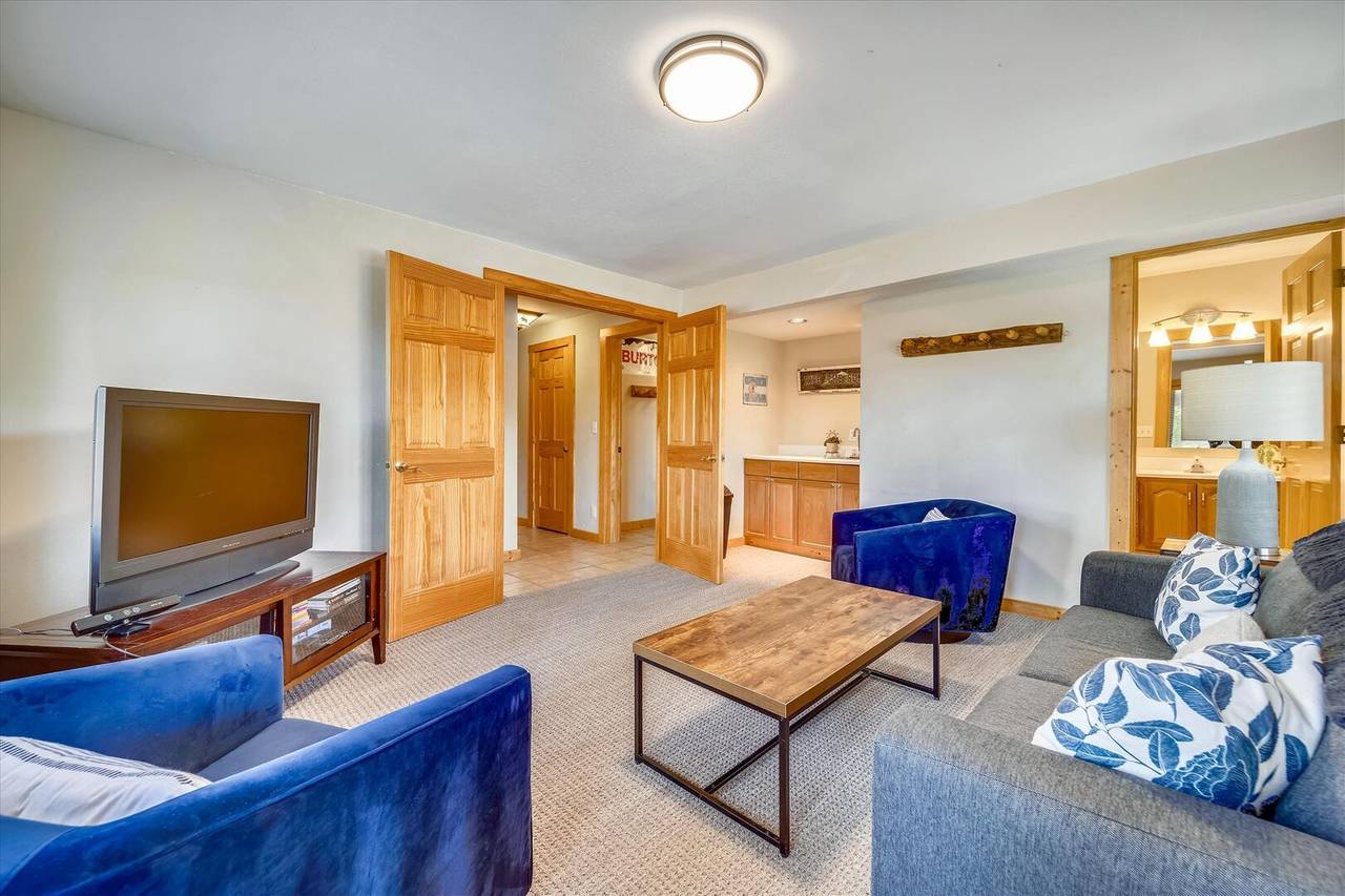 Living Area - Powder Moose Villa - Breckenridge Vacation Rental Living Area - Powder Moose Villa - Breckenridge Vacation Rental