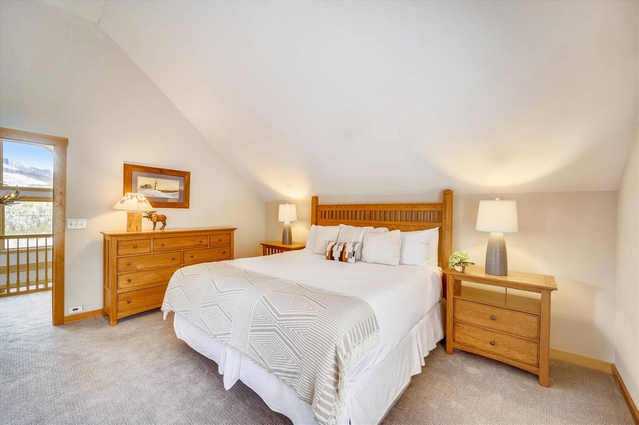 Bedroom - Powder Moose Villa - Breckenridge Vacation Rental Bedroom - Powder Moose Villa - Breckenridge Vacation Rental
