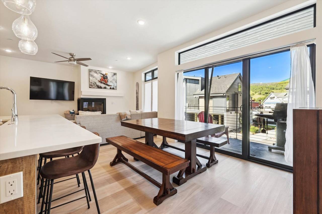 Dining Area - River West 522 - Silverthorne Vacation Rental Dining Area - River West 522 - Silverthorne Vacation Rental
