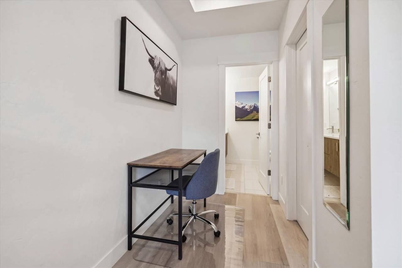 Desk - River West 522 - Silverthorne Vacation Rental Desk - River West 522 - Silverthorne Vacation Rental