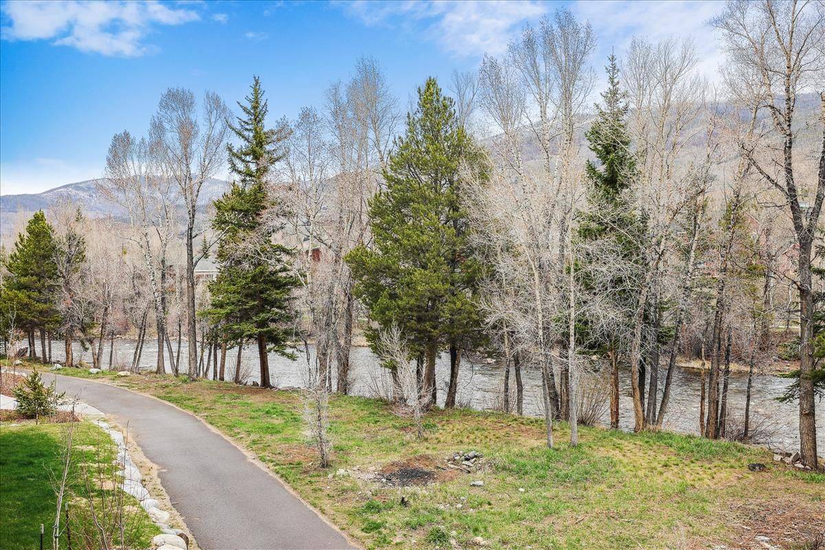 Exterior - River West 522 - Silverthorne Vacation Rental Exterior - River West 522 - Silverthorne Vacation Rental