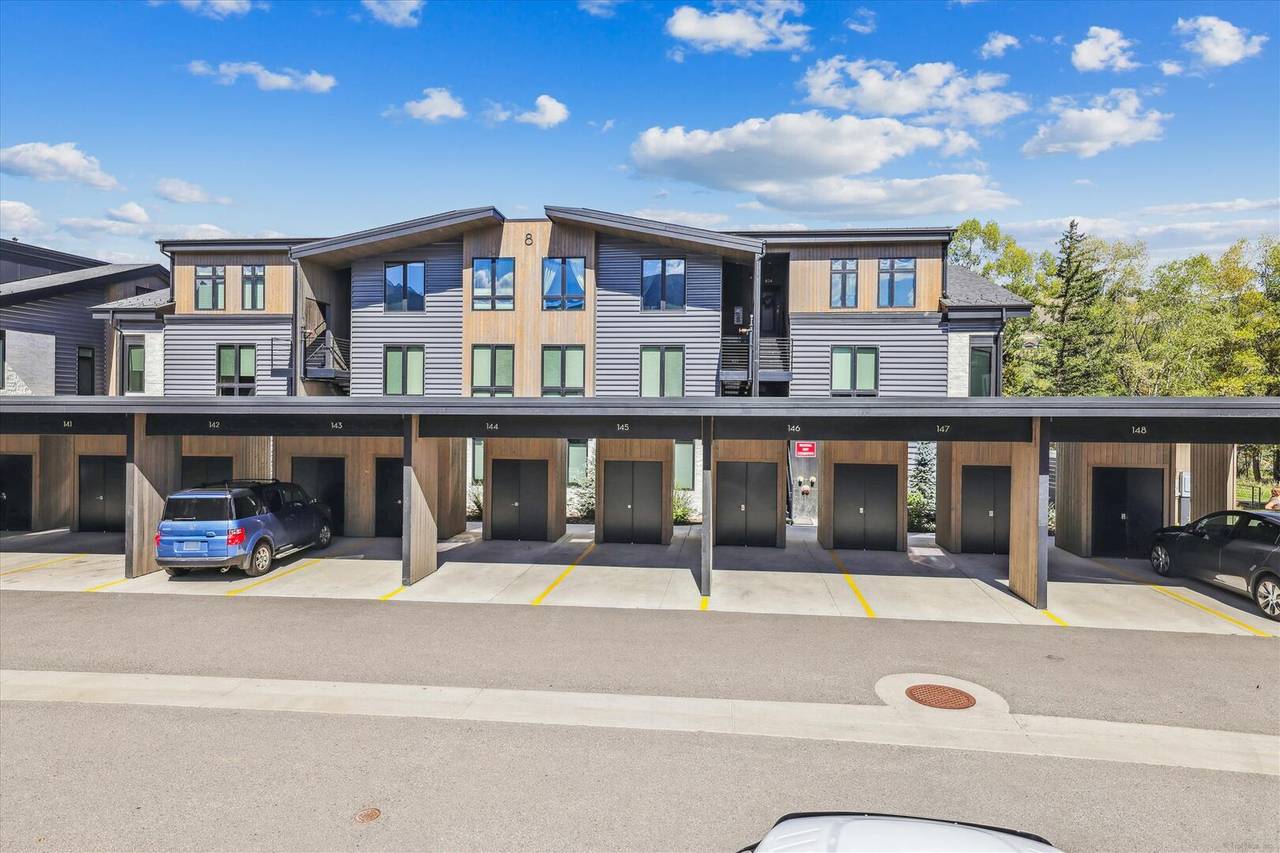 Car Port - River West 814 - Silverthorne Vacation Rental Car Port - River West 814 - Silverthorne Vacation Rental