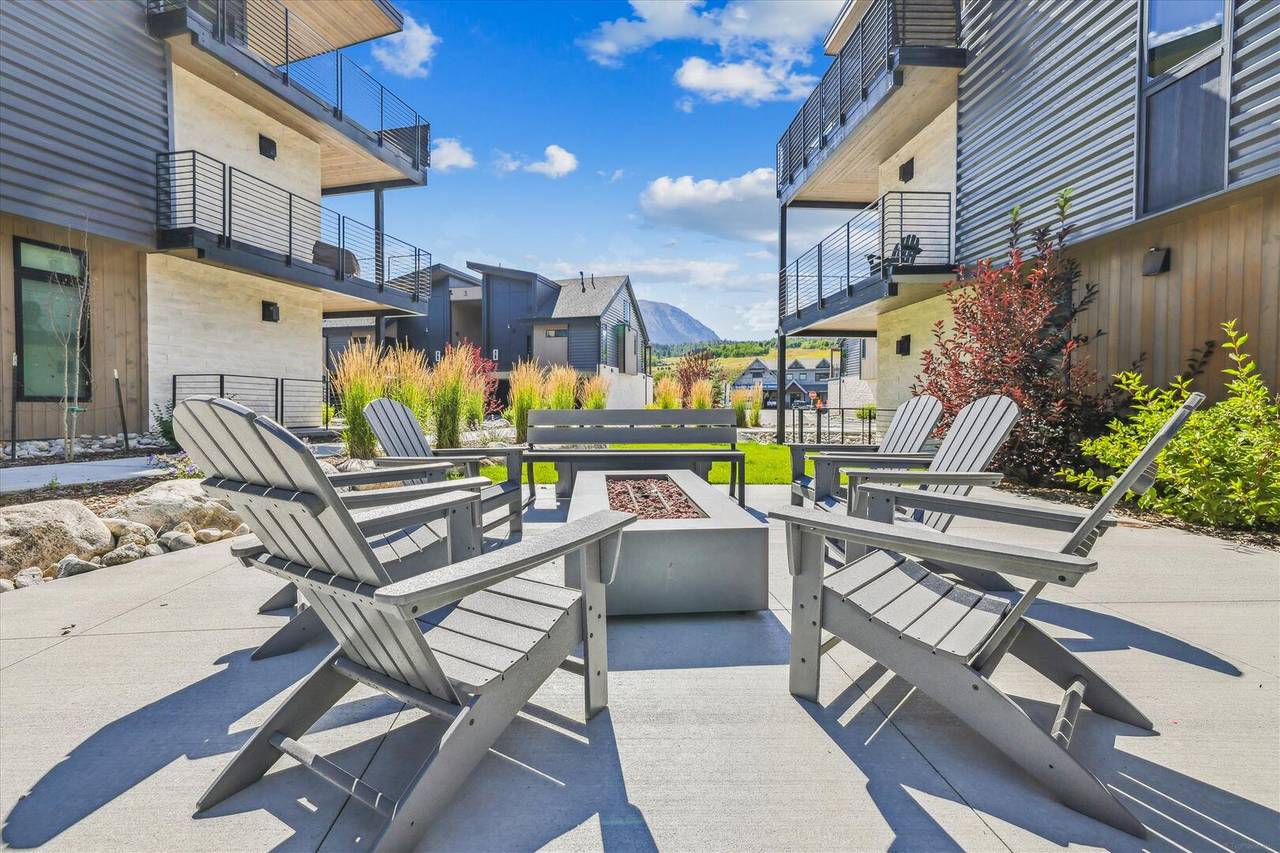 Exterior - River West 814 - Silverthorne Vacation Rental Exterior - River West 814 - Silverthorne Vacation Rental