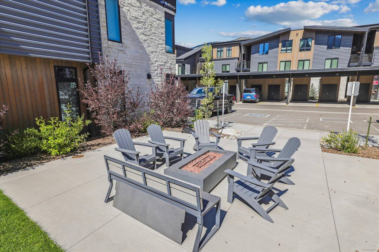 Exterior - River West 814 - Silverthorne Vacation Rental Exterior - River West 814 - Silverthorne Vacation Rental