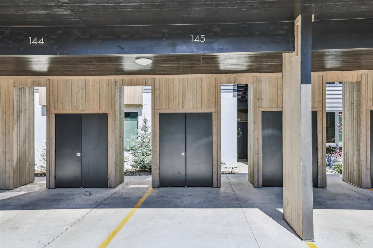 Car Port - River West 814 - Silverthorne Vacation Rental Car Port - River West 814 - Silverthorne Vacation Rental