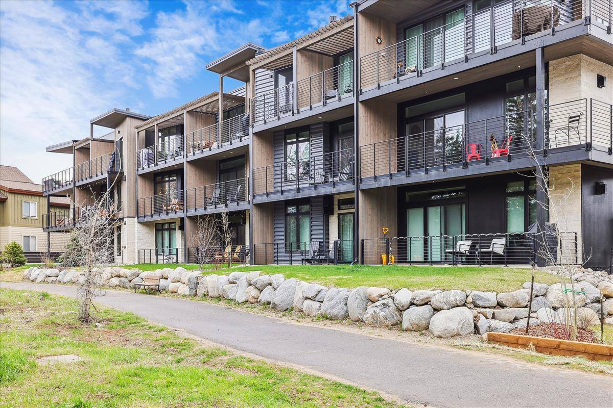 Exterior - River West 924 - Silverthorne Vacation Rental Exterior - River West 924 - Silverthorne Vacation Rental