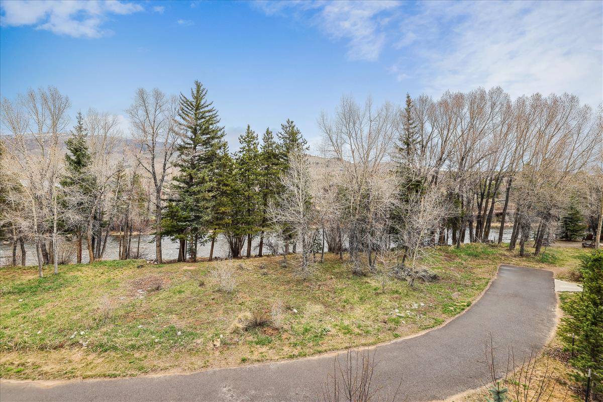 Exterior - River West 924 - Silverthorne Vacation Rental Exterior - River West 924 - Silverthorne Vacation Rental