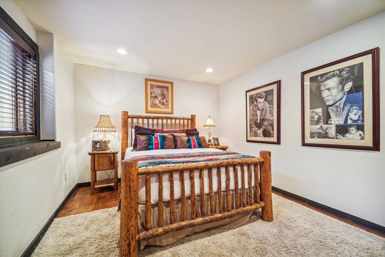 Bedroom - Silver Circle Lodge - Breckenridge Vacation Rental Bedroom - Silver Circle Lodge - Breckenridge Vacation Rental