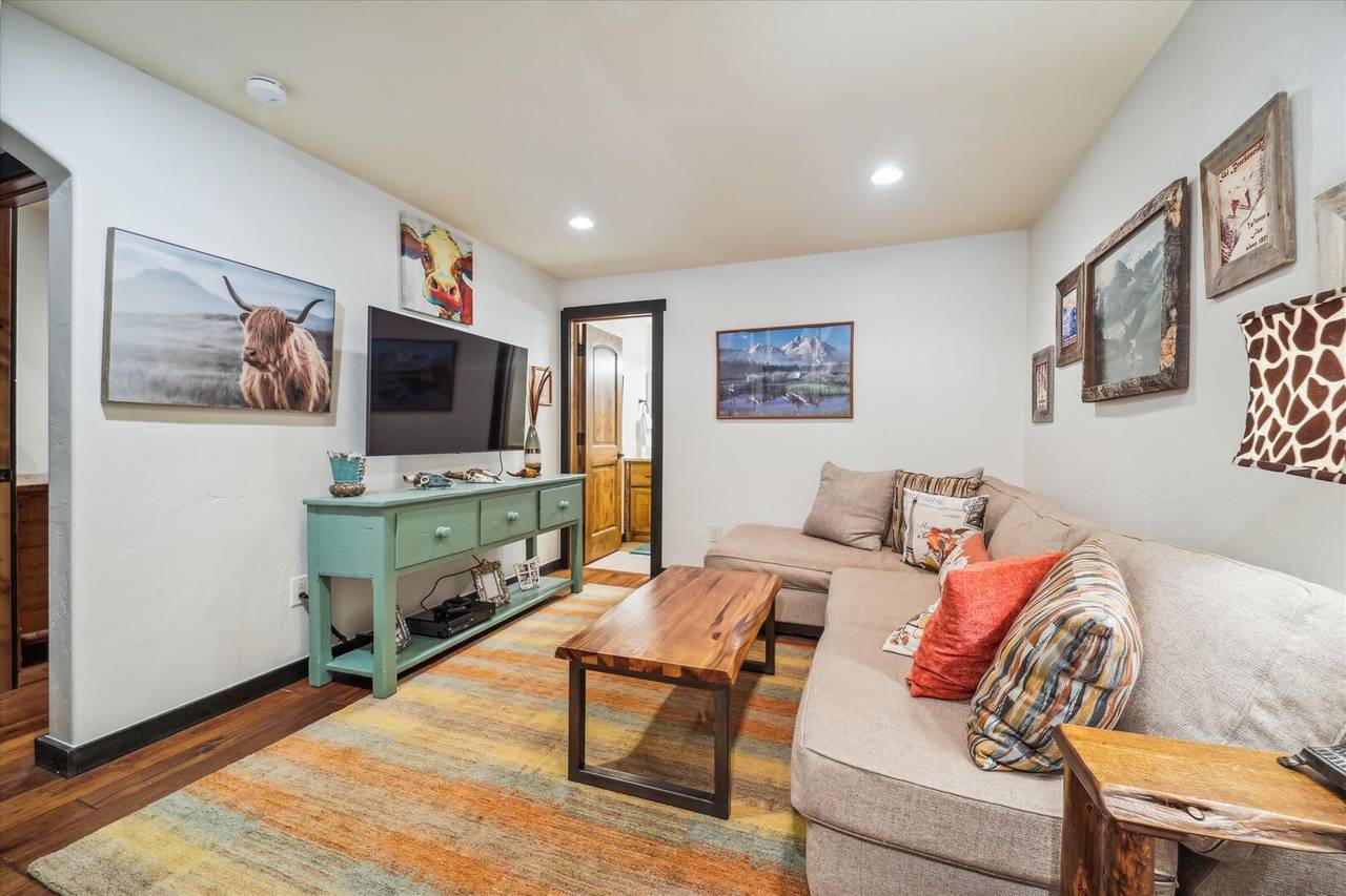 Living Area - Silver Circle Lodge - Breckenridge Vacation Rental Living Area - Silver Circle Lodge - Breckenridge Vacation Rental