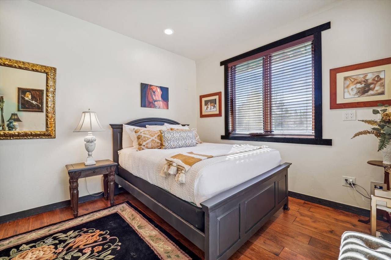 Bedroom - Silver Circle Lodge - Breckenridge Vacation Rental Bedroom - Silver Circle Lodge - Breckenridge Vacation Rental