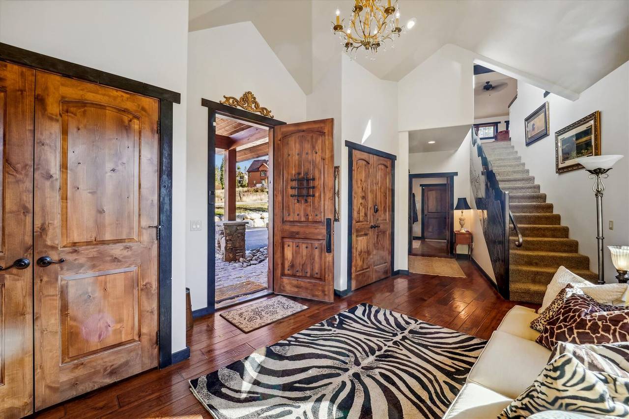 Hallway - Silver Circle Lodge - Breckenridge Vacation Rental Hallway - Silver Circle Lodge - Breckenridge Vacation Rental