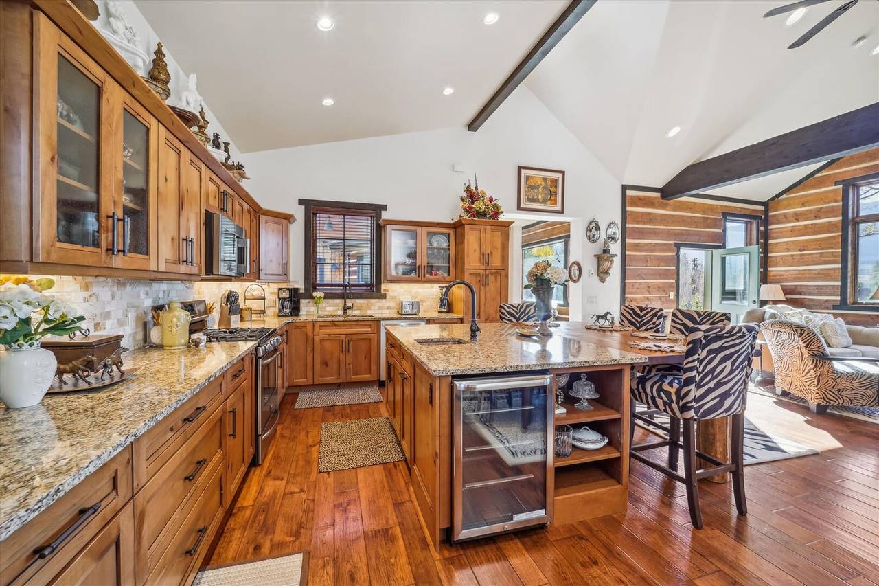 Kitchen - Silver Circle Lodge - Breckenridge Vacation Rental Kitchen - Silver Circle Lodge - Breckenridge Vacation Rental