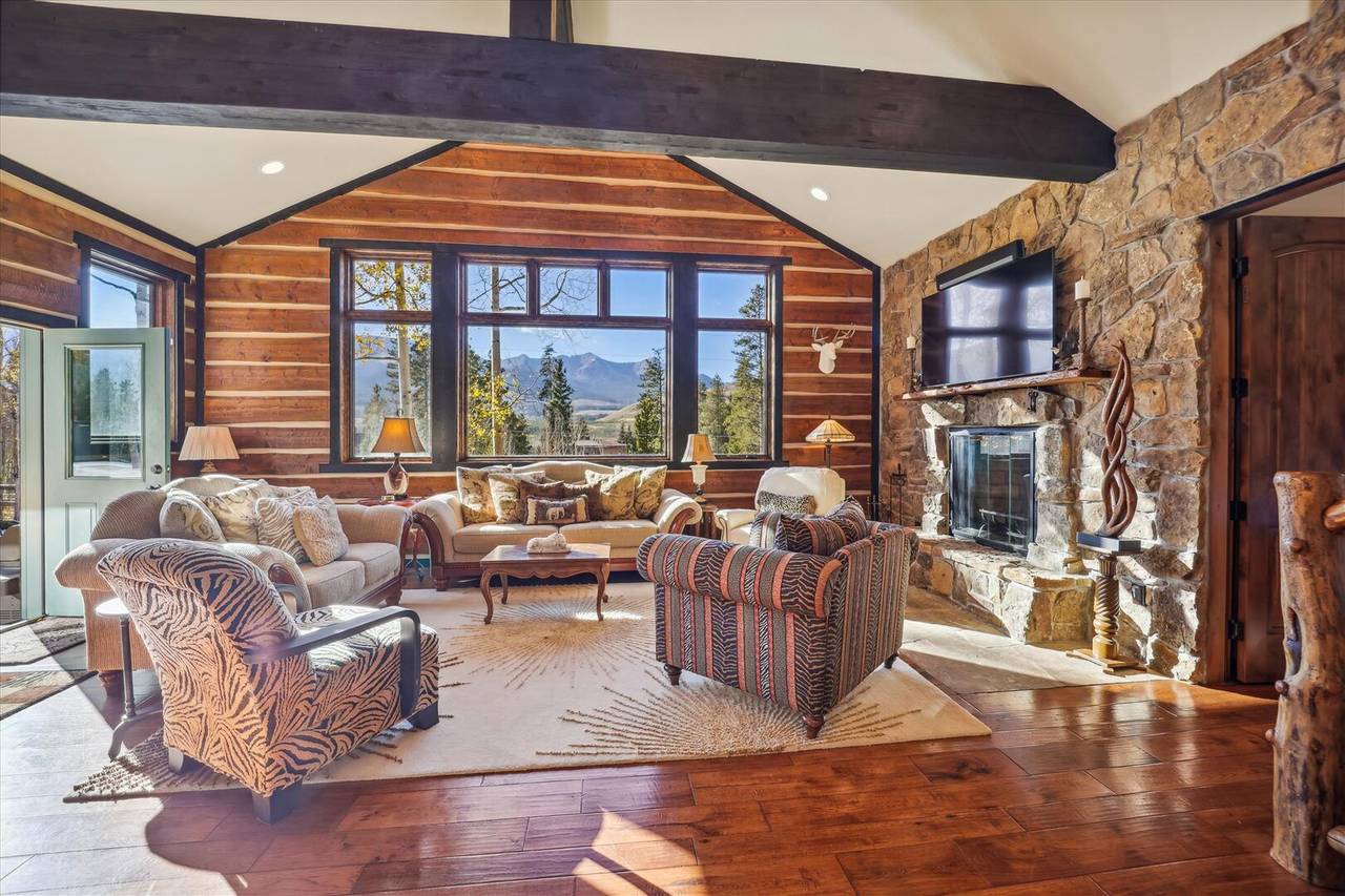 Living Area - Silver Circle Lodge - Breckenridge Vacation Rental Living Area - Silver Circle Lodge - Breckenridge Vacation Rental