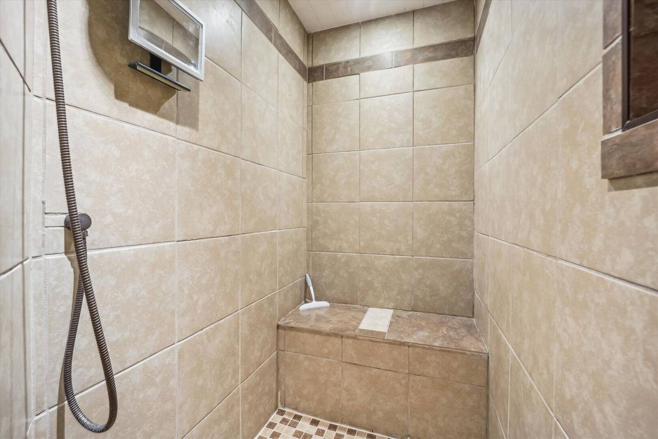 Bathroom - Silver Circle Lodge - Breckenridge Vacation Rental Bathroom - Silver Circle Lodge - Breckenridge Vacation Rental