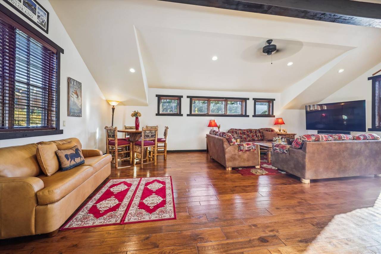 Living Area - Silver Circle Lodge - Breckenridge Vacation Rental Living Area - Silver Circle Lodge - Breckenridge Vacation Rental