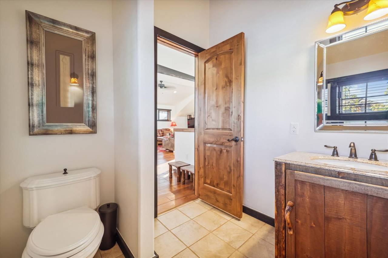 Bathroom - Silver Circle Lodge - Breckenridge Vacation Rental Bathroom - Silver Circle Lodge - Breckenridge Vacation Rental