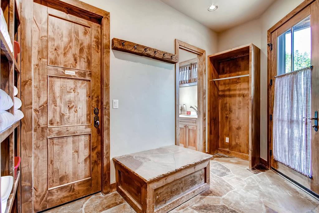 Entry - Ski Bridge Lodge - Breckenridge Vacation Rental Entry - Ski Bridge Lodge - Breckenridge Vacation Rental