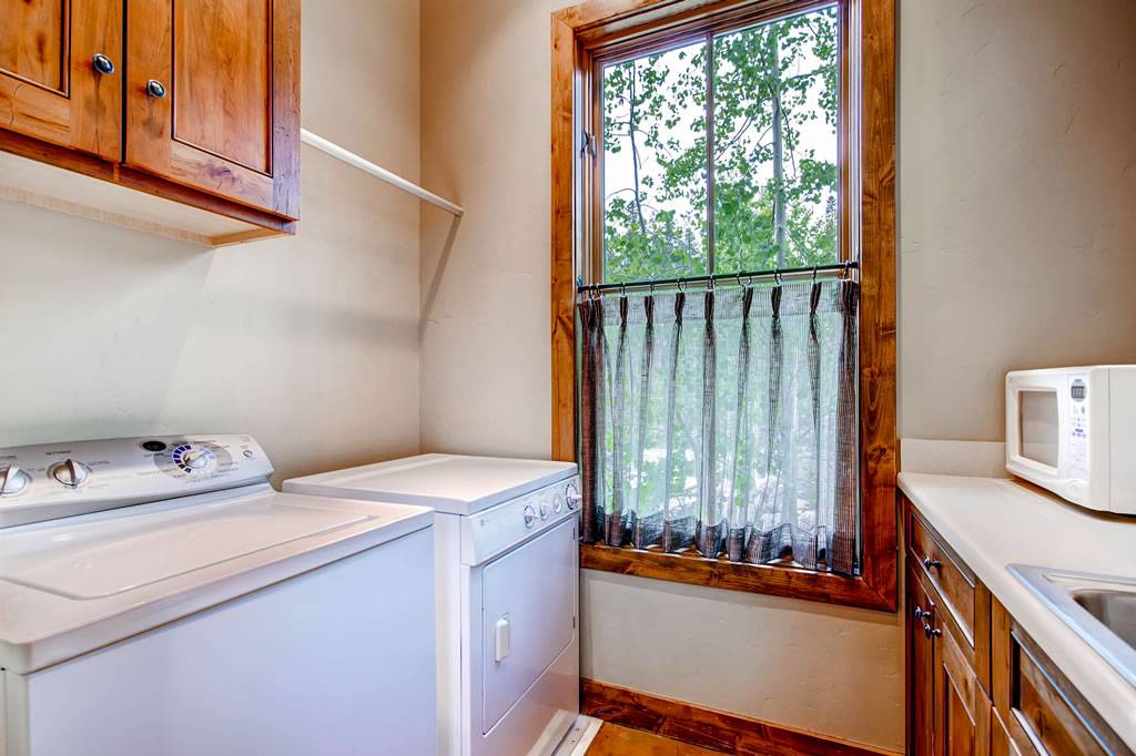 Laundry - Ski Bridge Lodge - Breckenridge Vacation Rental Laundry - Ski Bridge Lodge - Breckenridge Vacation Rental