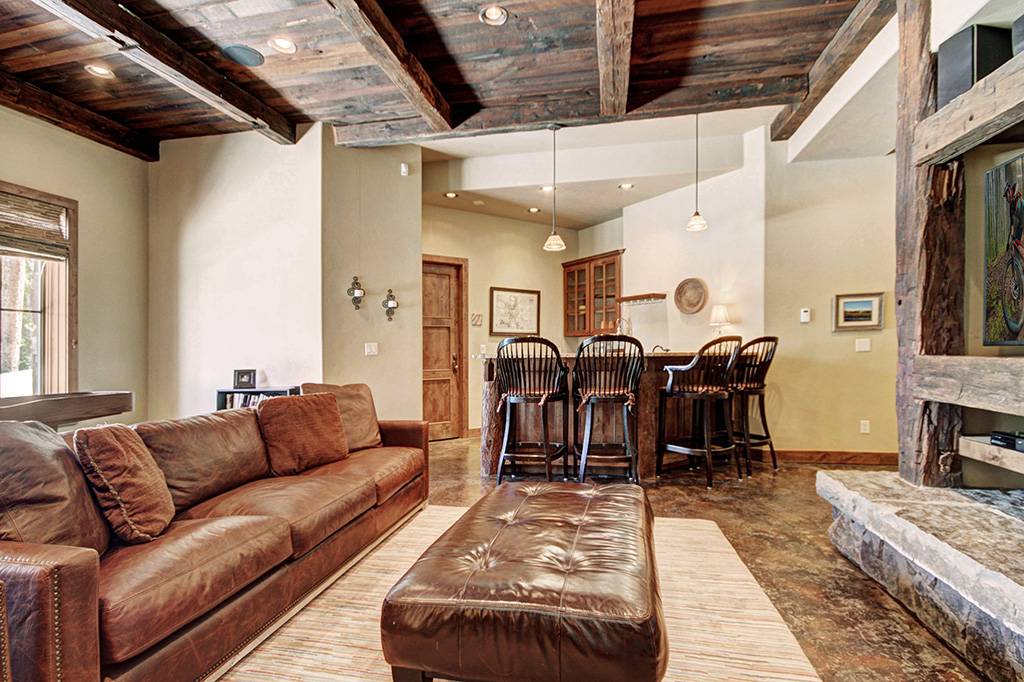 Living Area - Ski Bridge Lodge - Breckenridge Vacation Rental Living Area - Ski Bridge Lodge - Breckenridge Vacation Rental