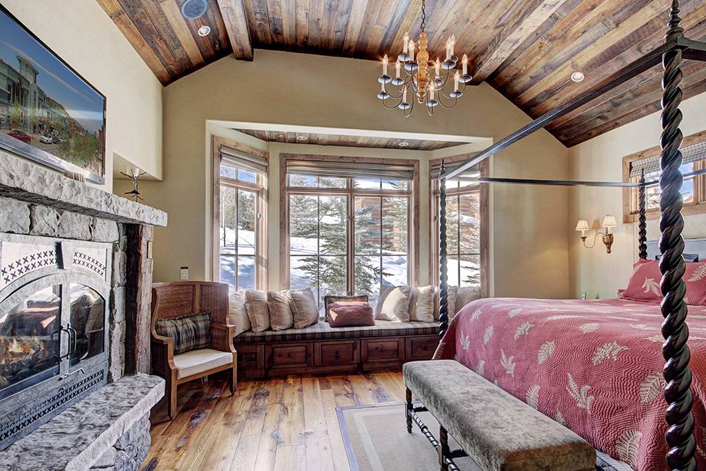 Bedroom - Ski Bridge Lodge - Breckenridge Vacation Rental Bedroom - Ski Bridge Lodge - Breckenridge Vacation Rental