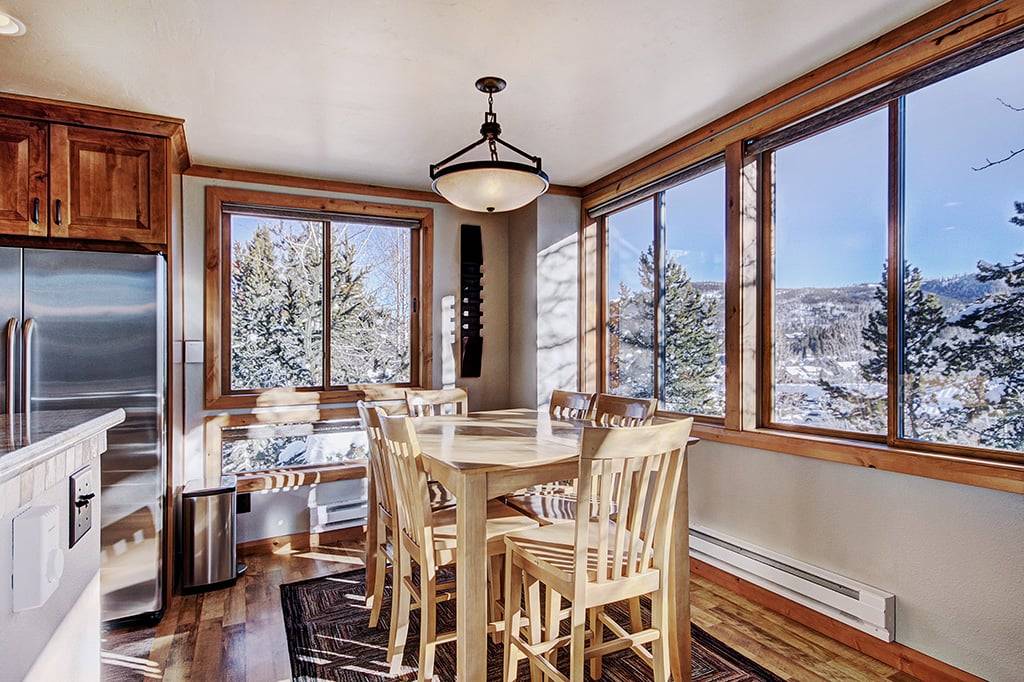 Dining Area - Ski Hill 27 - Breckenridge Vacation Rental Dining Area - Ski Hill 27 - Breckenridge Vacation Rental
