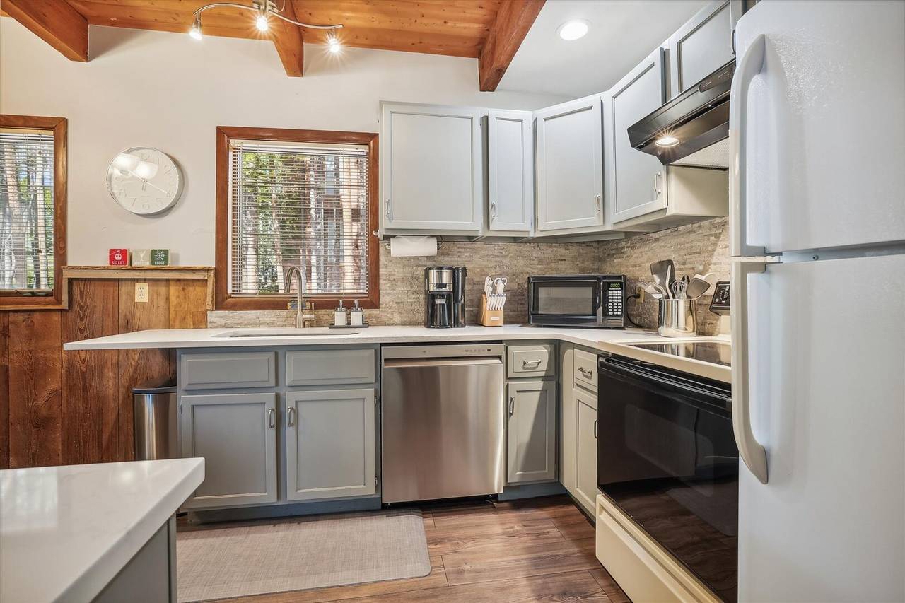 Kitchen, SnowAway, Breckenridge Vacation Rental Kitchen, SnowAway, Breckenridge Vacation Rental