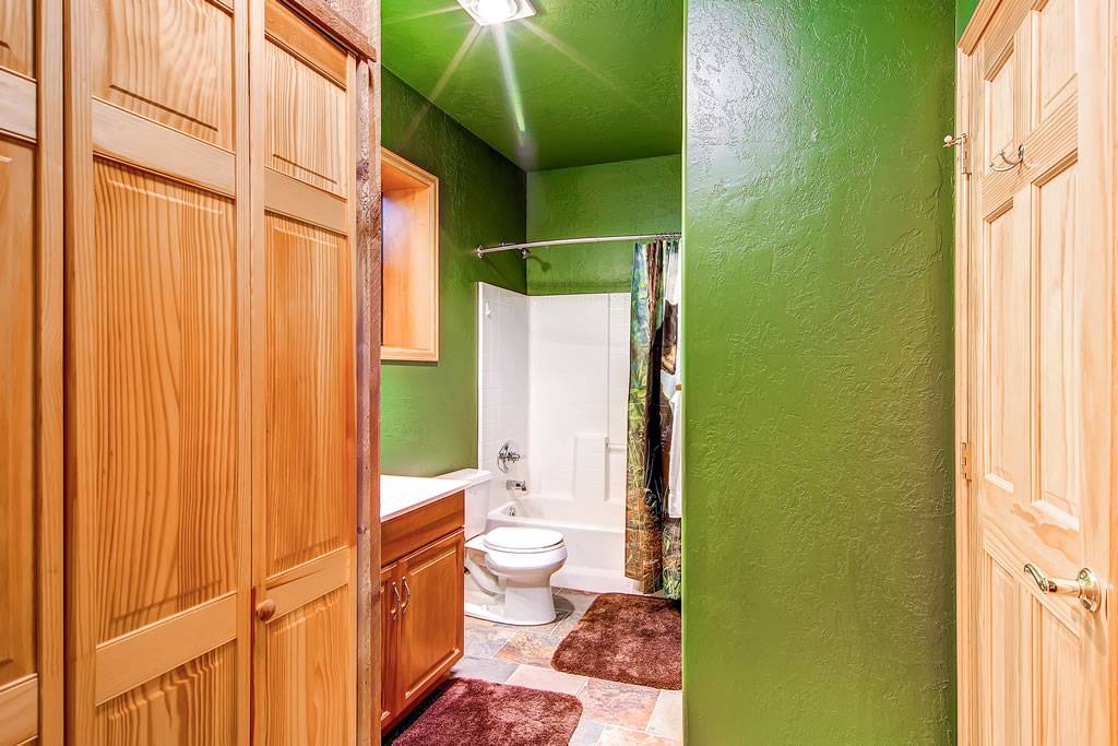 Bathroom, Snowshoe Retreat, Breckenridge Vacation Rental Bathroom, Snowshoe Retreat, Breckenridge Vacation Rental