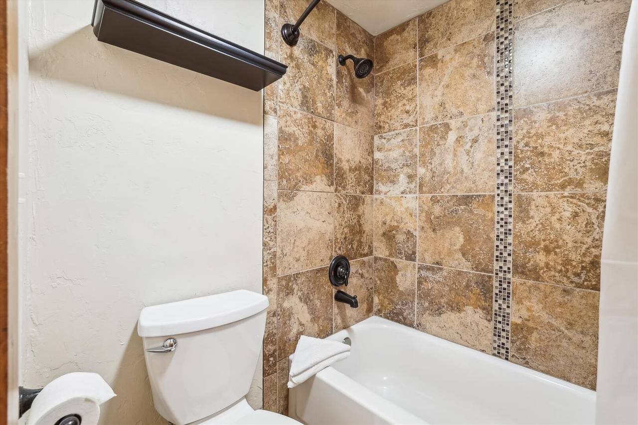 Bathroom - Ski Watch 329 - Breckenridge Vacation Rental Bathroom - Ski Watch 329 - Breckenridge Vacation Rental