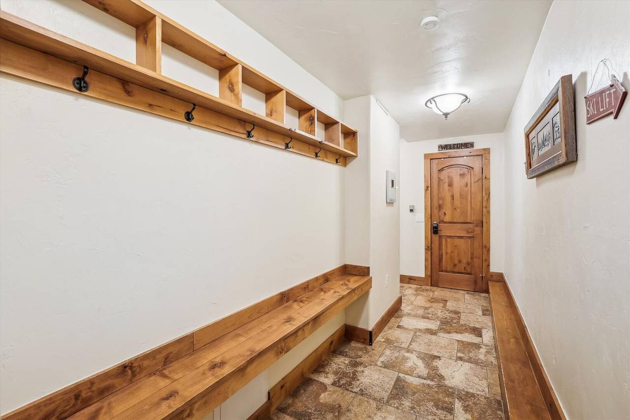 Entry - Ski Watch 329 - Breckenridge Vacation Rental Entry - Ski Watch 329 - Breckenridge Vacation Rental