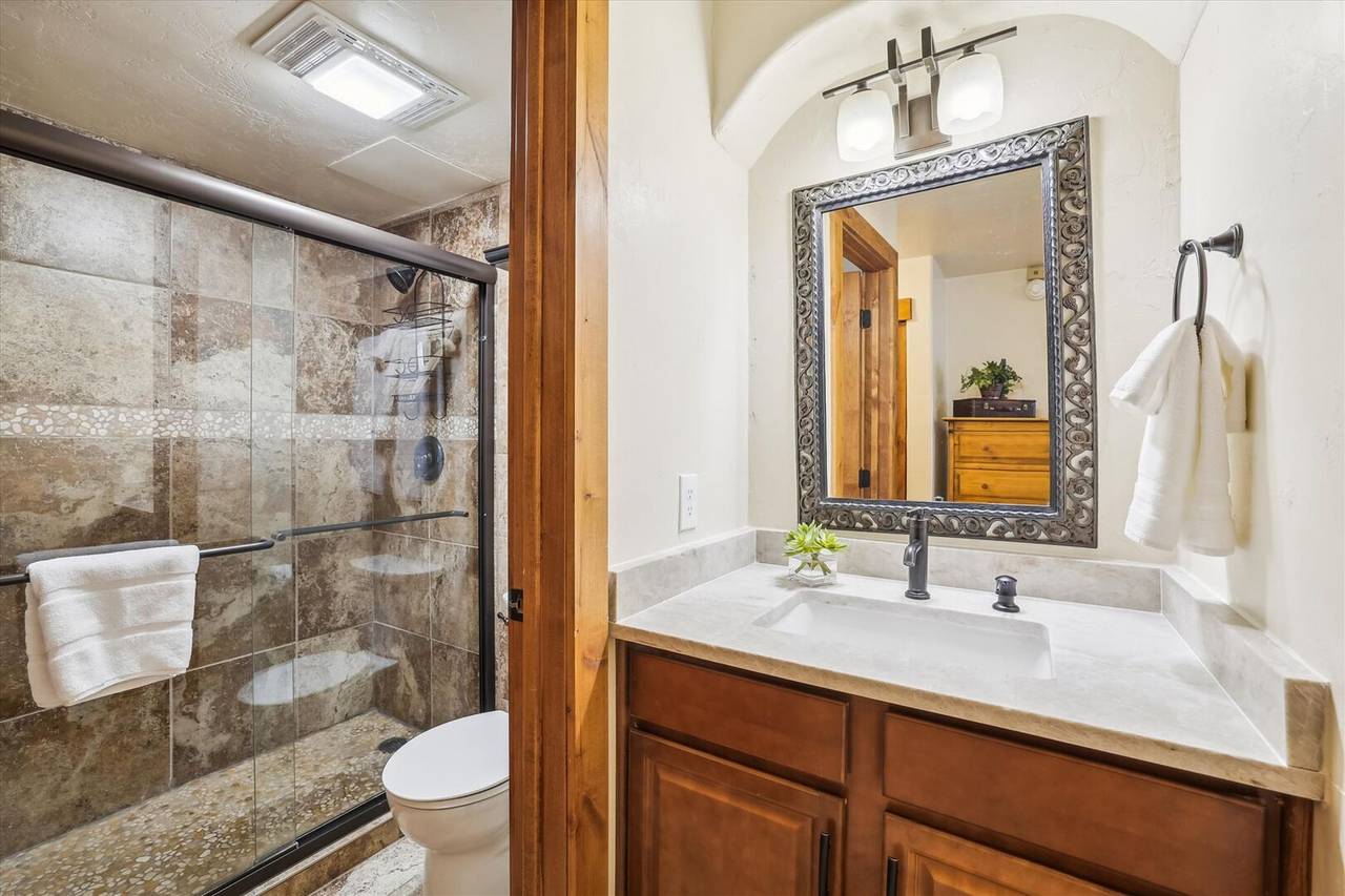 Bathroom - Ski Watch 329 - Breckenridge Vacation Rental Bathroom - Ski Watch 329 - Breckenridge Vacation Rental