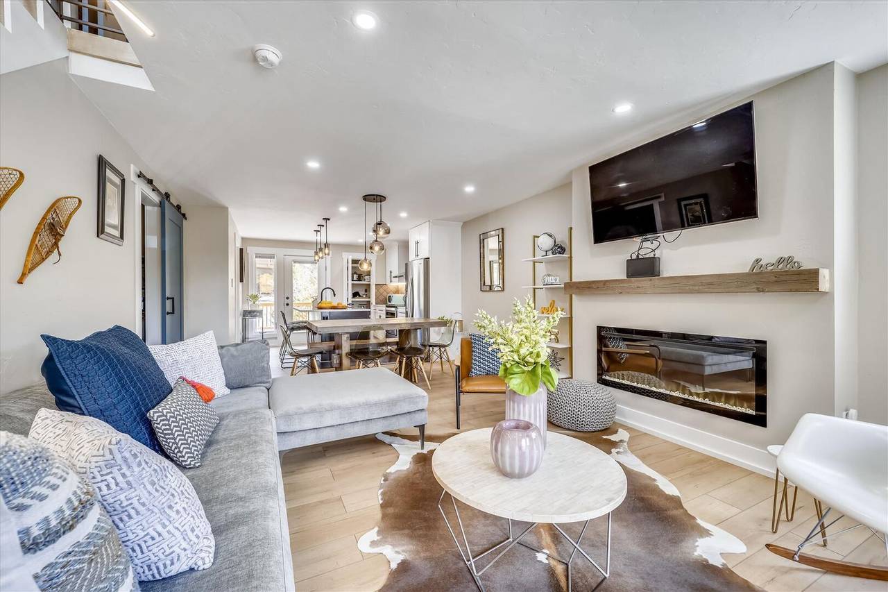 Living Room, Tenmile Viewhouse, Breckenridge Vacation Rental Living Room, Tenmile Viewhouse, Breckenridge Vacation Rental