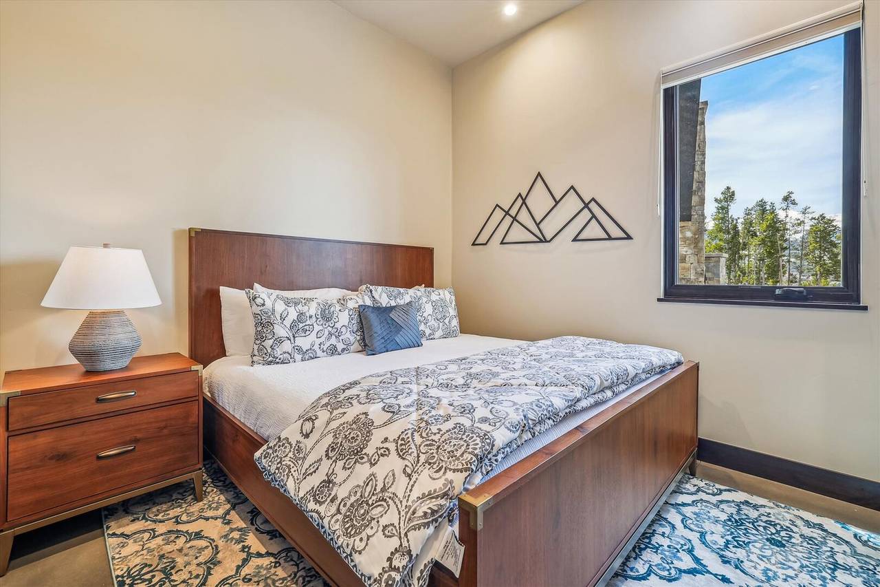 Bedroom, The Crowne Summit, Breckenridge Vacation Rental Bedroom, The Crowne Summit, Breckenridge Vacation Rental