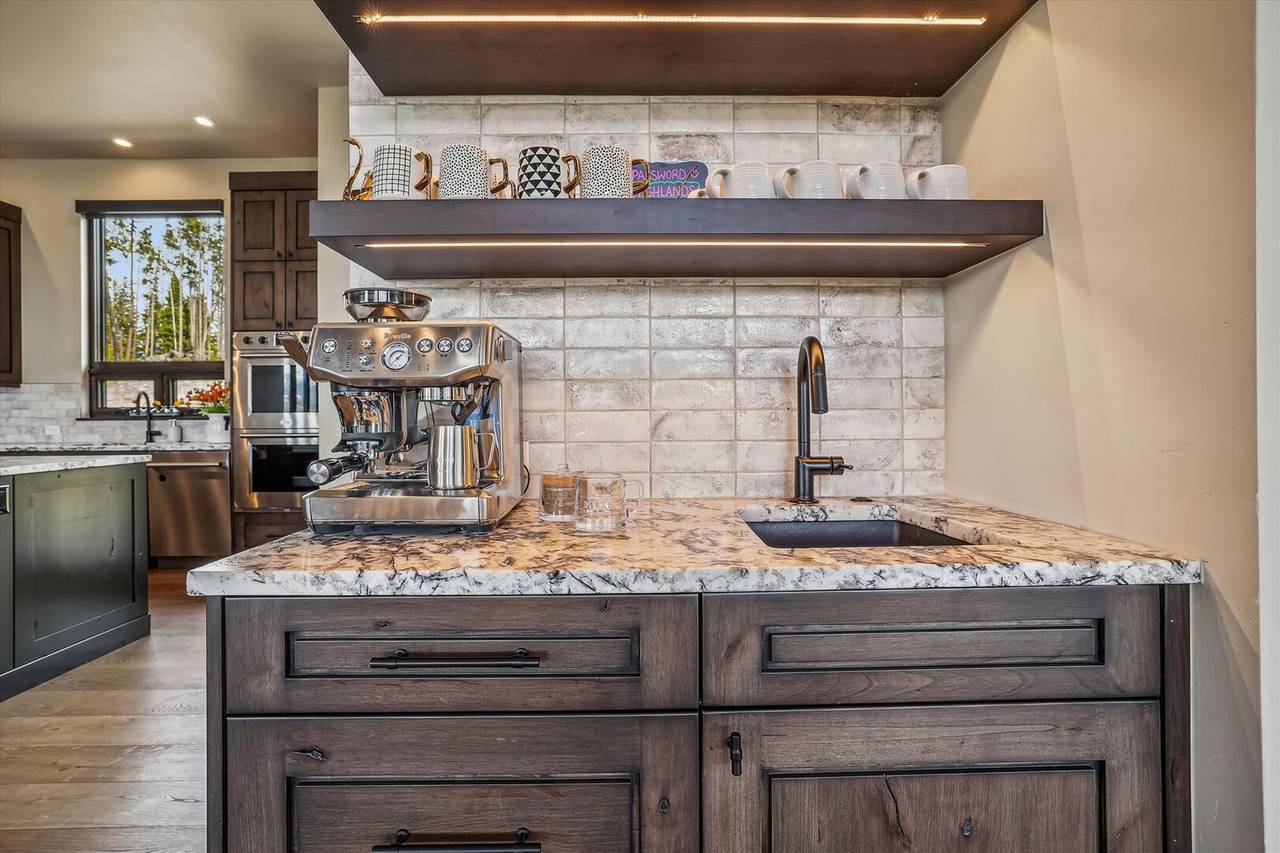 Kitchen, The Crowne Summit, Breckenridge Vacation Rental Kitchen, The Crowne Summit, Breckenridge Vacation Rental