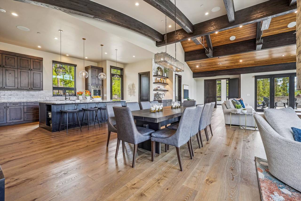 Dining Area, The Crowne Summit, Breckenridge Vacation Rental Dining Area, The Crowne Summit, Breckenridge Vacation Rental