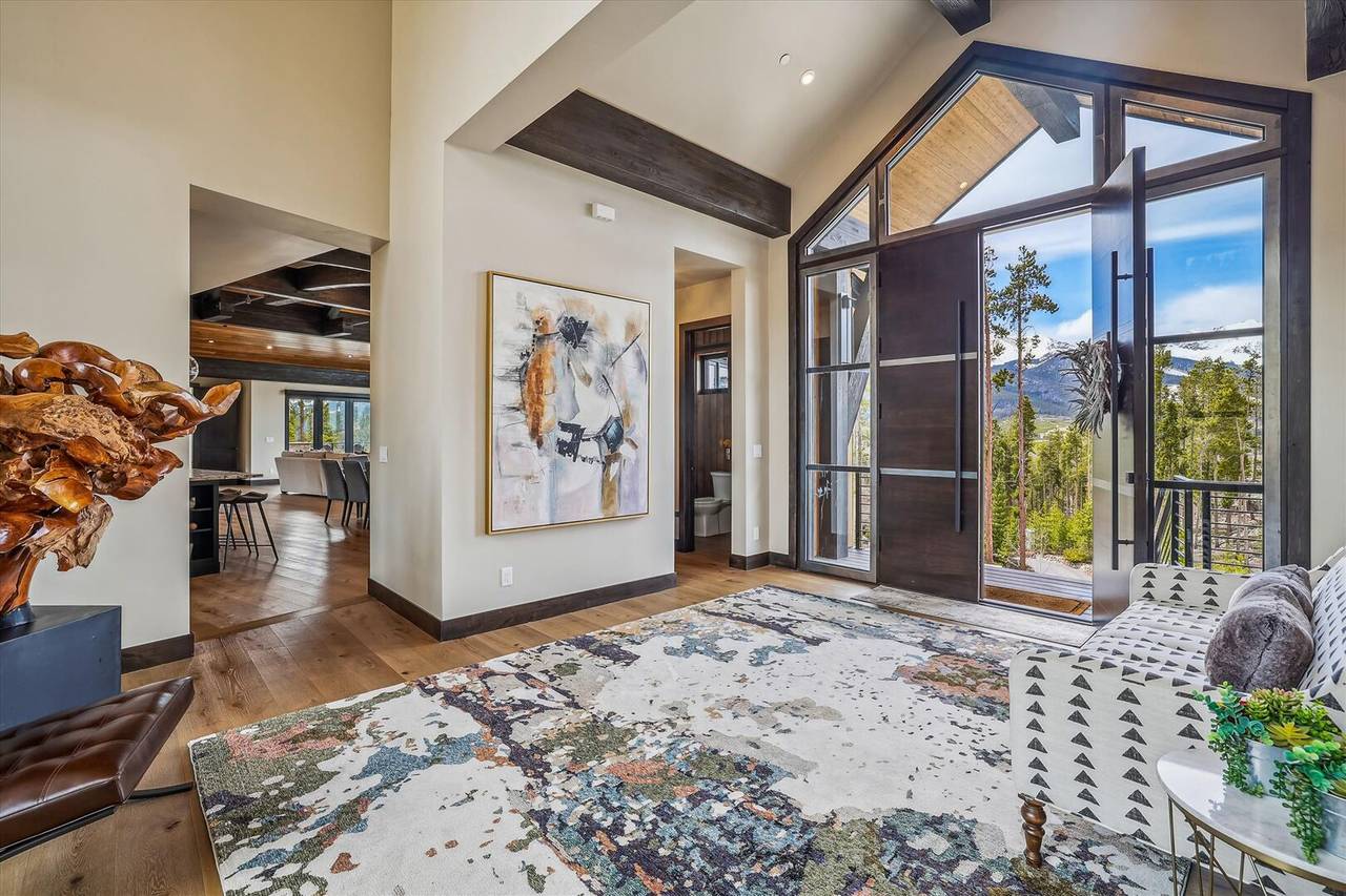 Entryway, The Crowne Summit, Breckenridge Vacation Rental Entryway, The Crowne Summit, Breckenridge Vacation Rental