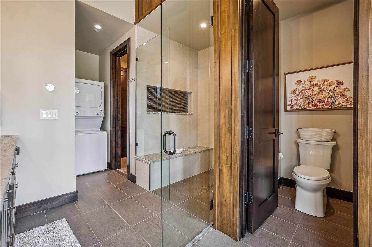 Bathroom, The Crowne Summit, Breckenridge Vacation Rental Bathroom, The Crowne Summit, Breckenridge Vacation Rental