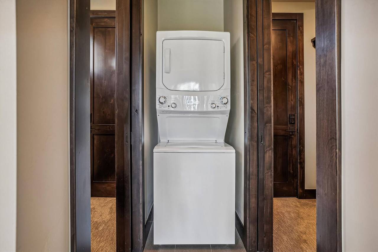 Laundry, The Crowne Summit, Breckenridge Vacation Rental Laundry, The Crowne Summit, Breckenridge Vacation Rental