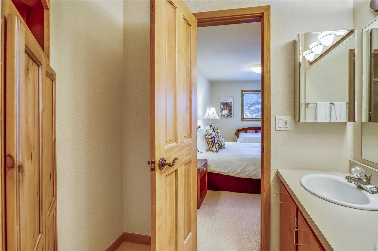 Bathroom, The Duck House, Breckenridge Vacation Rental Bathroom, The Duck House, Breckenridge Vacation Rental