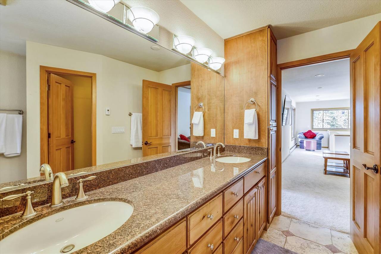 Bathroom, The Duck House, Breckenridge Vacation Rental Bathroom, The Duck House, Breckenridge Vacation Rental
