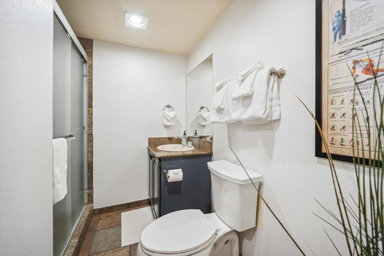 Bathroom, Twins Getaway at Meadow Creek, Breckenridge Vacation Rental Bathroom, Twins Getaway at Meadow Creek, Breckenridge Vacation Rental