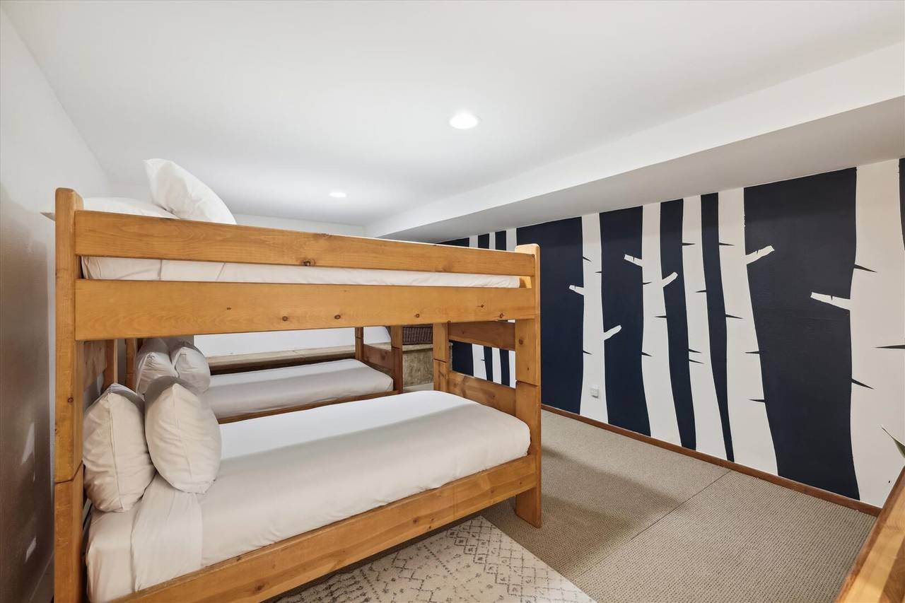 Bedroom, Twins Getaway at Meadow Creek, Breckenridge Vacation Rental Bedroom, Twins Getaway at Meadow Creek, Breckenridge Vacation Rental