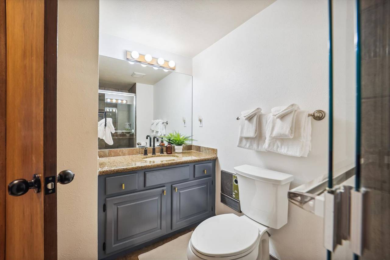 Bathroom, Twins Getaway at Meadow Creek, Breckenridge Vacation Rental Bathroom, Twins Getaway at Meadow Creek, Breckenridge Vacation Rental