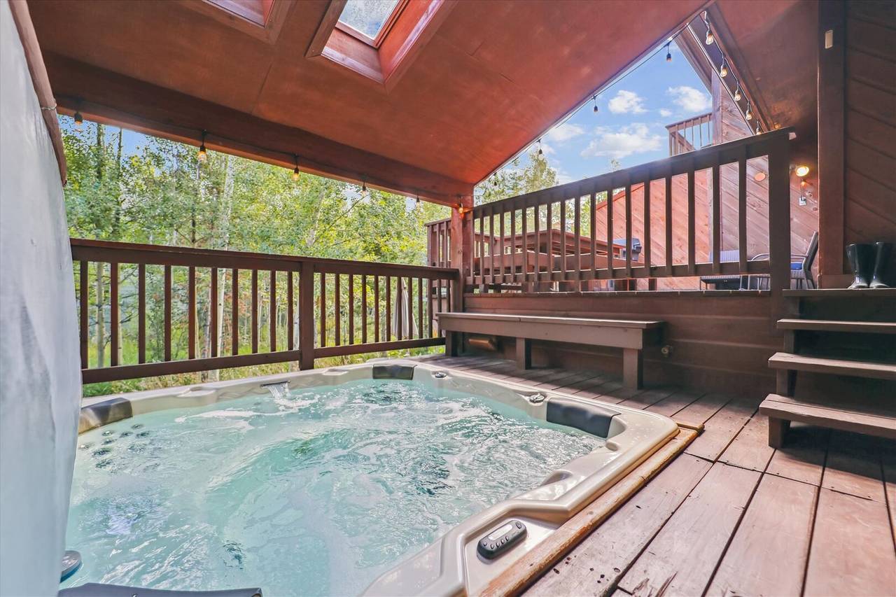 Hot Tub, Twins Getaway at Meadow Creek, Breckenridge Vacation Rental Hot Tub, Twins Getaway at Meadow Creek, Breckenridge Vacation Rental