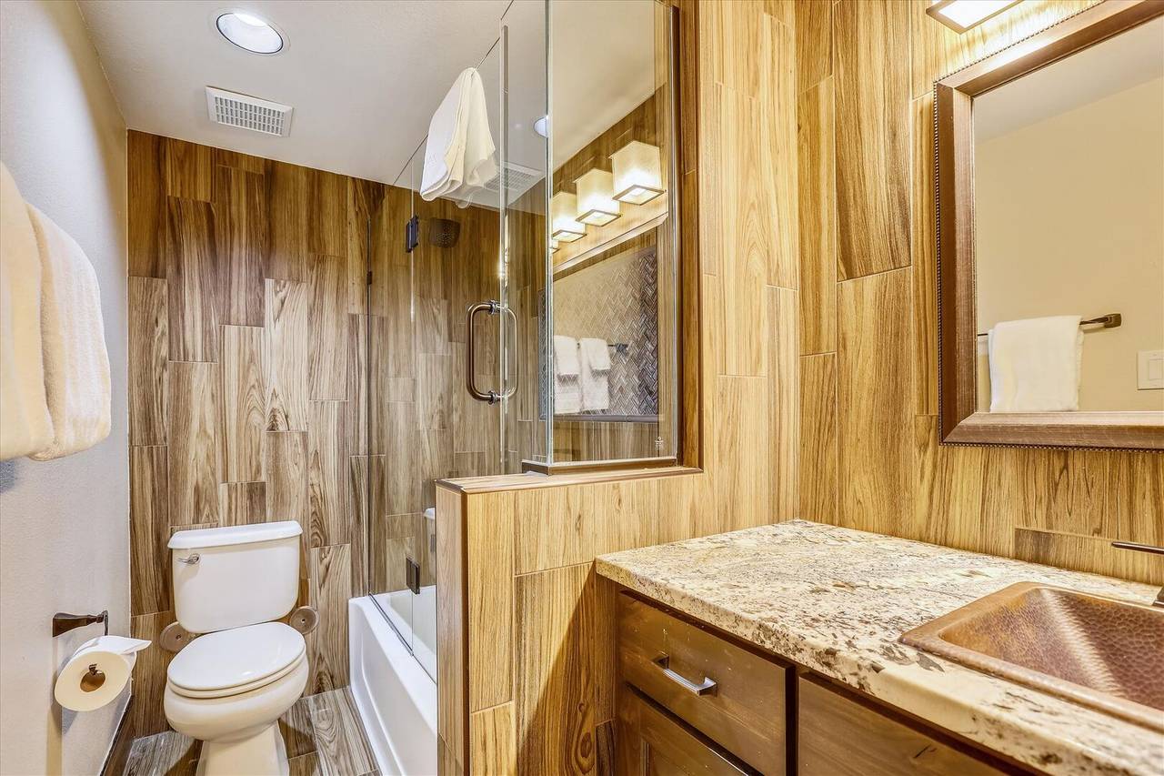 Bathroom, Village Point 109, Breckenridge Vacation Rental Bathroom, Village Point 109, Breckenridge Vacation Rental