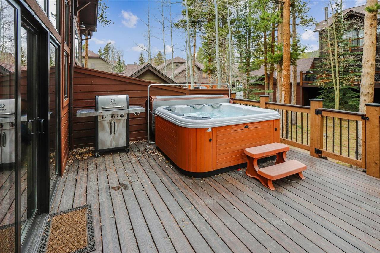 Hot Tub, Village Point 109, Breckenridge Vacation Rental Hot Tub, Village Point 109, Breckenridge Vacation Rental