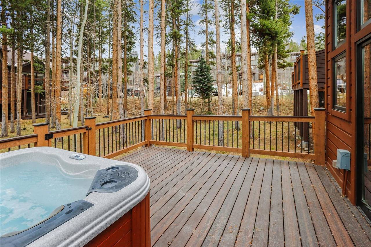 Hot Tub, Village Point 109, Breckenridge Vacation Rental Hot Tub, Village Point 109, Breckenridge Vacation Rental