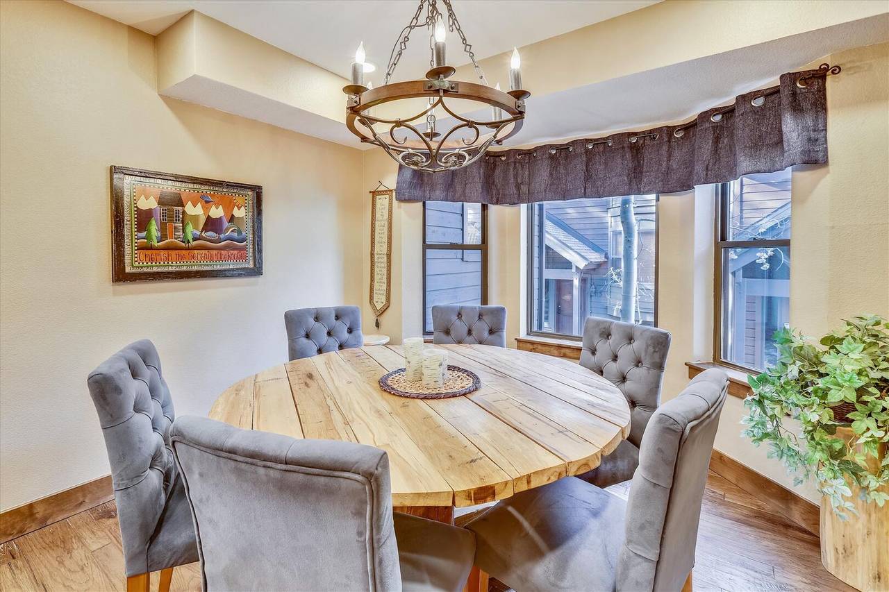Dining Area, Village Point 109, Breckenridge Vacation Rental Dining Area, Village Point 109, Breckenridge Vacation Rental