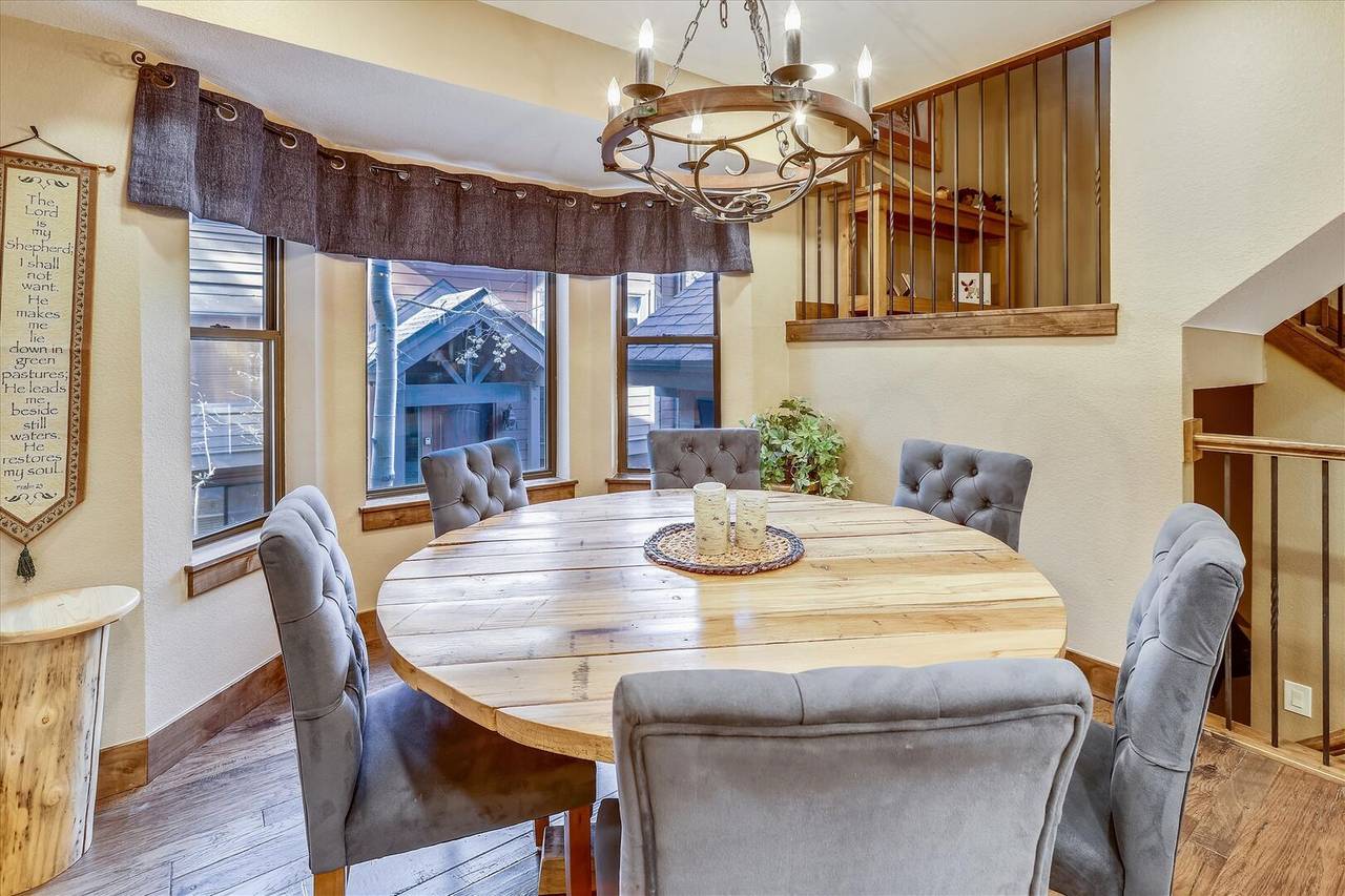 Dining Area, Village Point 109, Breckenridge Vacation Rental Dining Area, Village Point 109, Breckenridge Vacation Rental