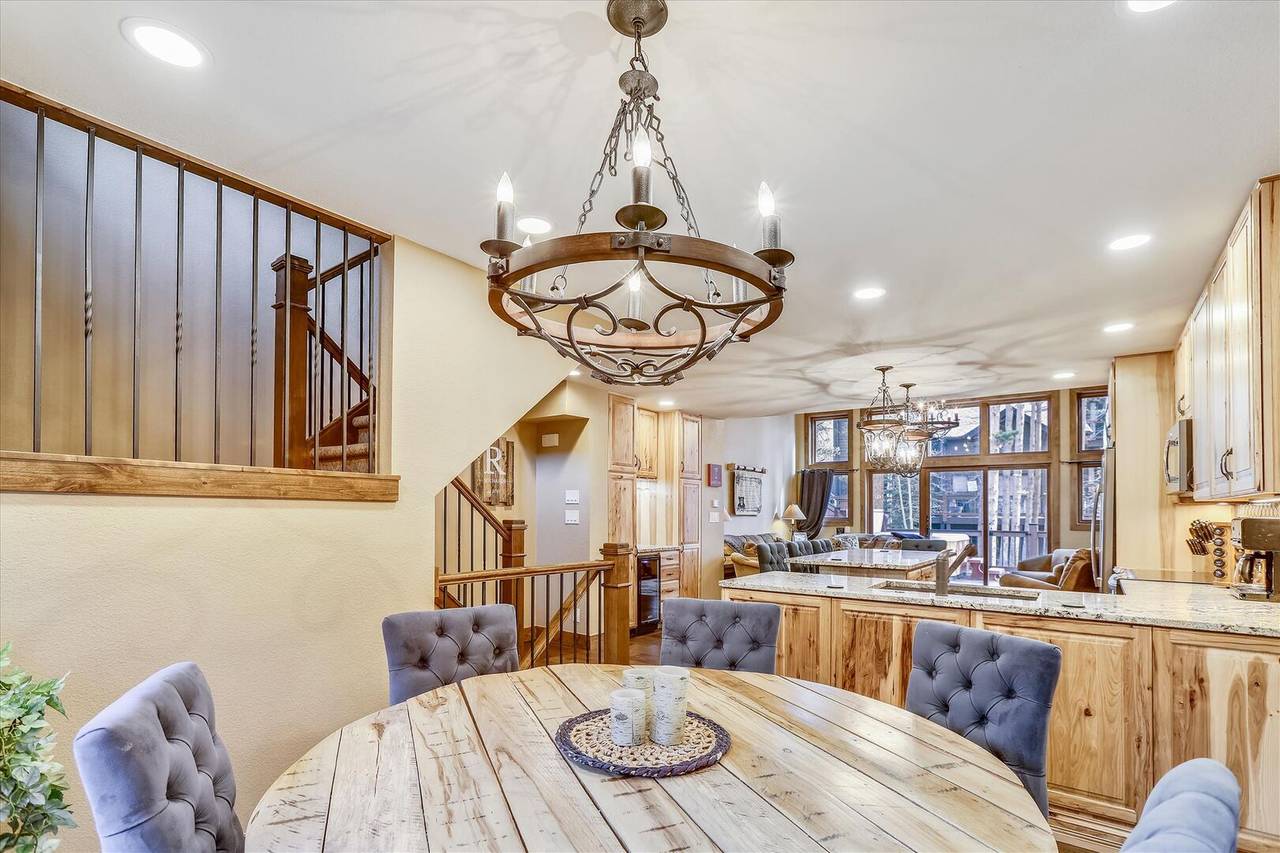 Dining Area, Village Point 109, Breckenridge Vacation Rental Dining Area, Village Point 109, Breckenridge Vacation Rental